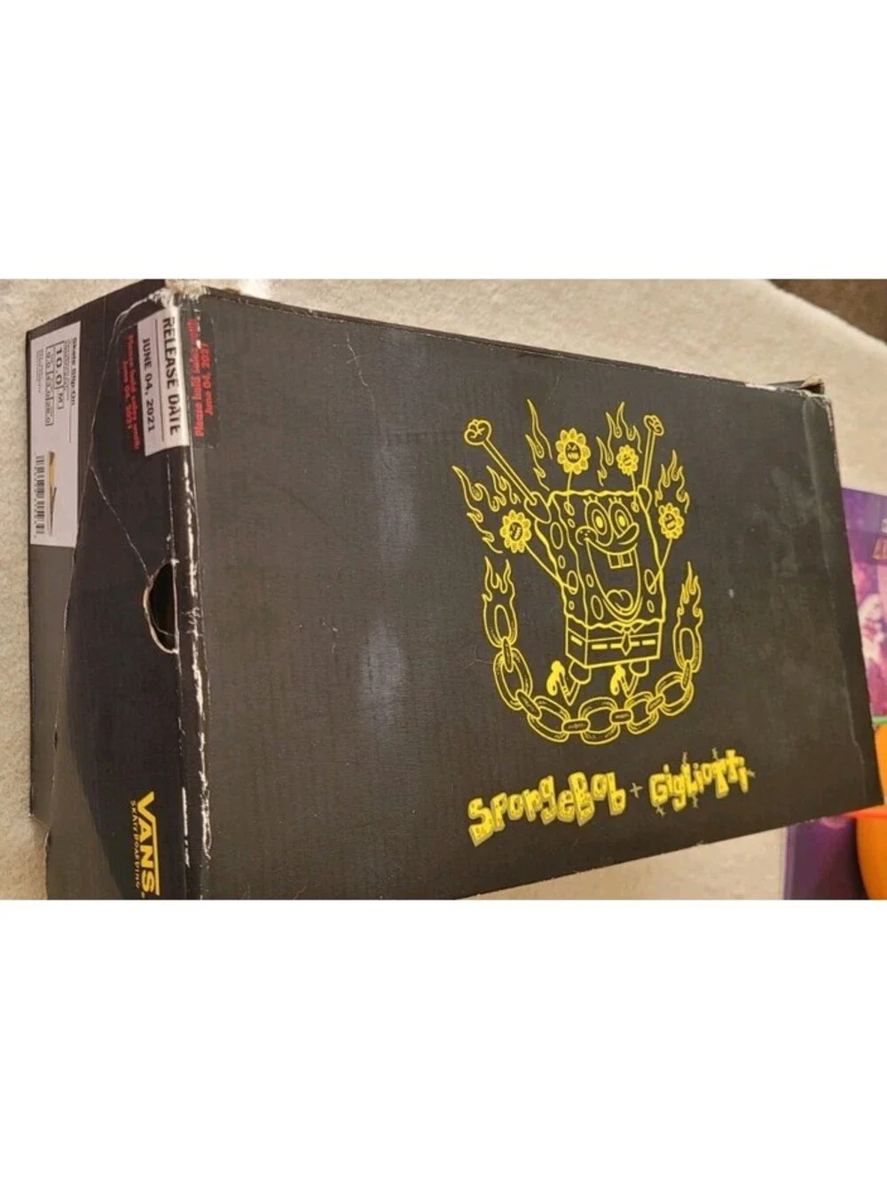 Vans Slip On Spongebob+ Gigliotti  Mens Size 10 Black And Yellow Limited Ed.